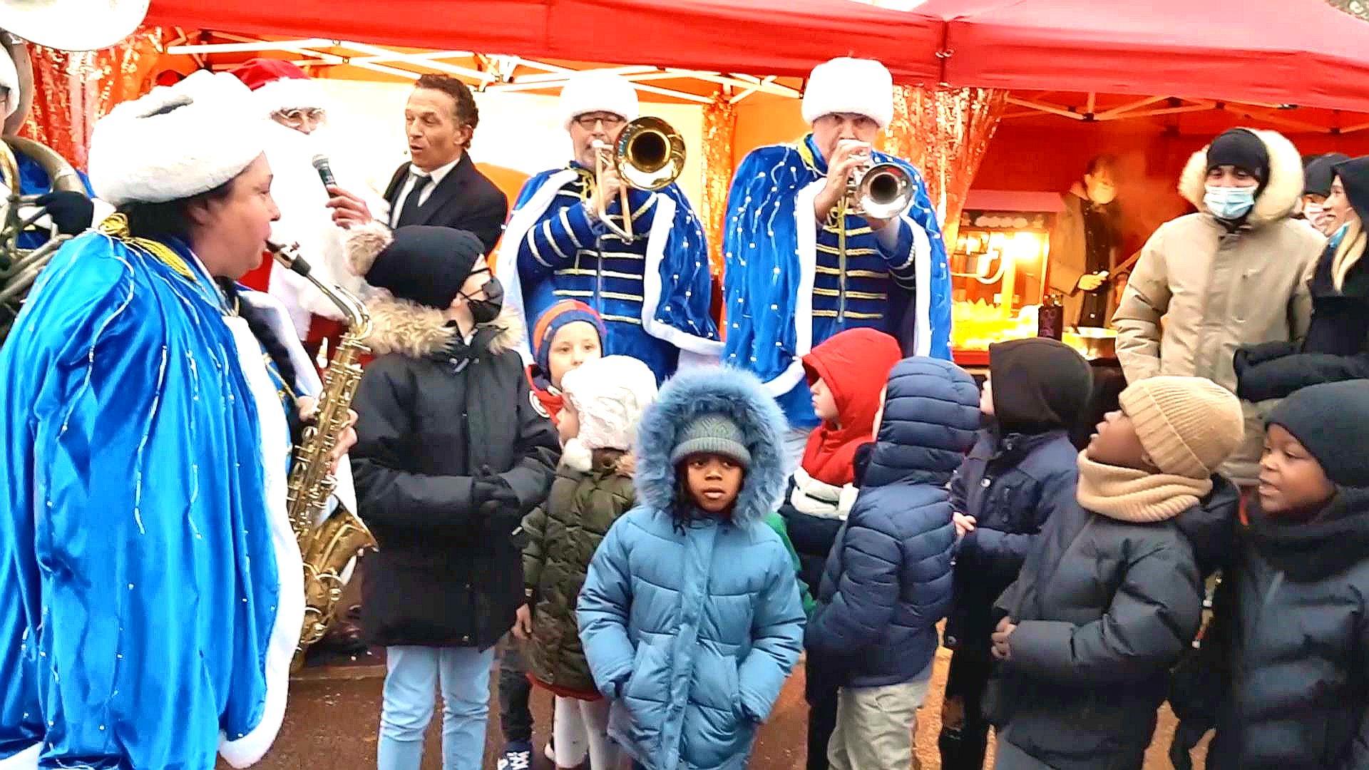 Animateur événementiel -Speaker micro -Stand - Marché de noel